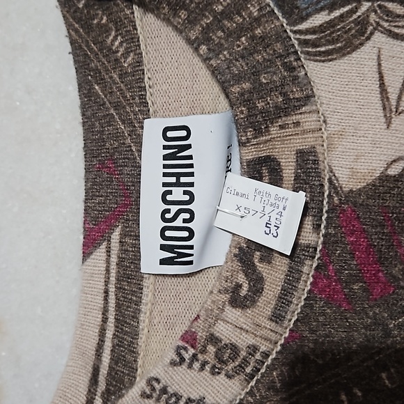 Moschino sweater - Picture 3 of 3